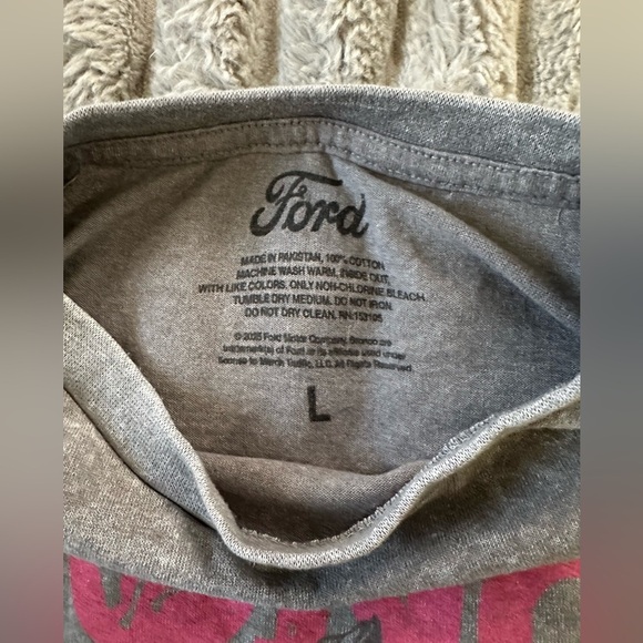 Ford bronco T-shirt size large - Picture 2 of 2